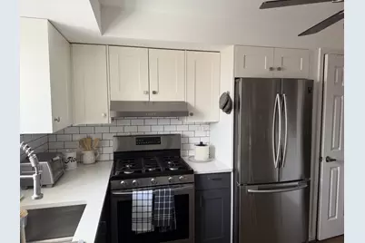 5321 N Delphia Avenue #322, Chicago, IL 60656 - Photo 4