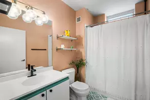 645 N Kingsbury St, Chicago, IL 60654 - Photo 24
