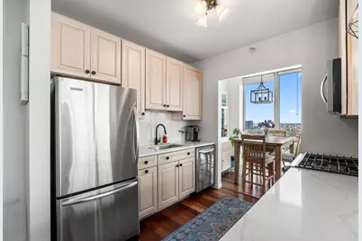645 N Kingsbury Street #2201, Chicago, IL 60654 - Photo 10