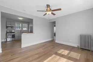 3222 W Grace St, Chicago, IL 60618 - Photo 2