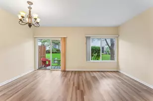 984 Park Hill Cir, Aurora, IL 60502 - Photo 8