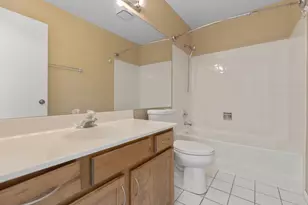 1181 Regency Dr, Schaumburg, IL 60193 - Photo 16