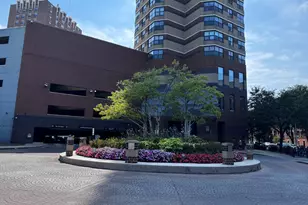 3660 N Lake Shore Dr, Chicago, IL 60613 - Photo 26