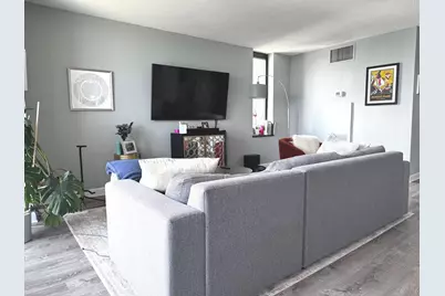 3660 N Lake Shore Drive #2401, Chicago, IL 60613 - Photo 8