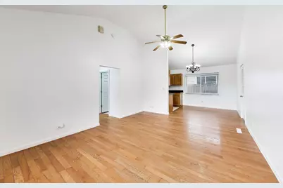 119 W Elmwood Avenue, West Chicago, IL 60185 - Photo 6