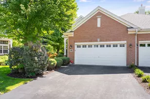 931 Winner's Cup Ct, Naperville, IL 60565 - Photo 2