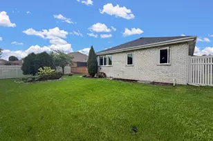 9441 Witham Ln, Woodridge, IL 60517 - Photo 36