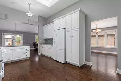 9441 Witham Lane, Woodridge, IL 60517 - Photo 16