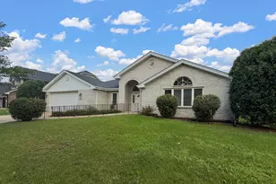 9441 Witham Ln, Woodridge, IL 60517 - Photo 2