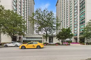 3600 N Lake Shore Dr, Chicago, IL 60613 - Photo 1