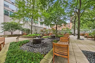 3600 N Lake Shore Dr, Chicago, IL 60613 - Photo 20