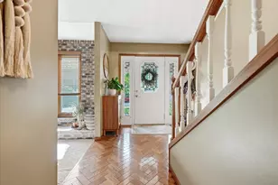 2105 Berrywood Ln, Bloomington, IL 61704 - Photo 4
