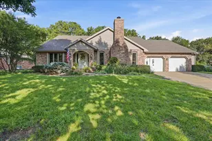 2105 Berrywood Ln, Bloomington, IL 61704 - Photo 48