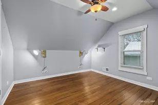 628 Illinois St, Geneva, IL 60134 - Photo 14