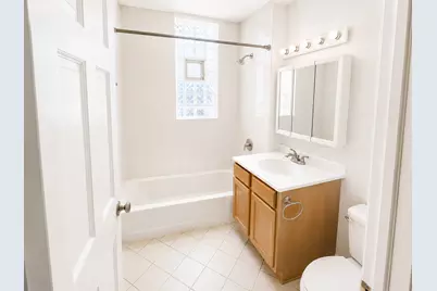 2239 N Western Avenue #2F, Chicago, IL 60647 - Photo 4