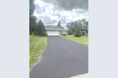 10257 S 82nd Court, Palos Hills, IL 60465 - Photo 2