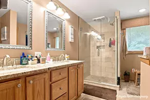 3425 Burr Oak Ln, Island Lake, IL 60042 - Photo 22