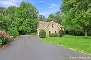 3425 Burr Oak Ln, Island Lake, IL 60042 - Photo 2