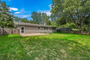 326 Farview Dr, North Aurora, IL 60542 - Photo 38