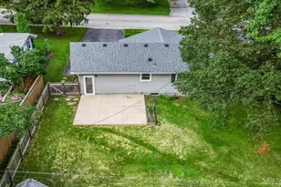 326 Farview Dr, North Aurora, IL 60542 - Photo 42