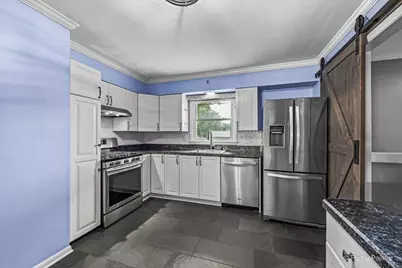 326 Farview Drive, North Aurora, IL 60542 - Photo 14