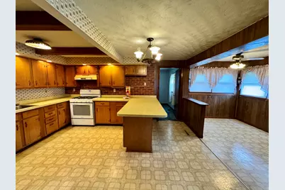 335 N Washington Street, Tiskilwa, IL 61368 - Photo 6