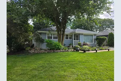 605 E Maple Avenue, Mundelein, IL 60060 - Photo 2
