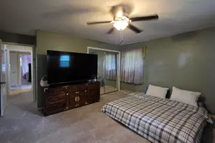 605 E Maple Ave, Mundelein, IL 60060 - Photo 16