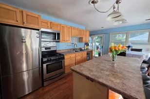 605 E Maple Ave, Mundelein, IL 60060 - Photo 22