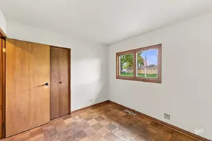 295 Anderson Terrace, Des Plaines, IL 60016 - Photo 6
