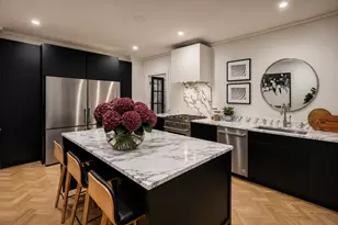 73 E Elm St, Chicago, IL 60611 - Photo 14