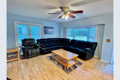 1205 Fulton Avenue, Winthrop Harbor, IL 60096 - Photo 2