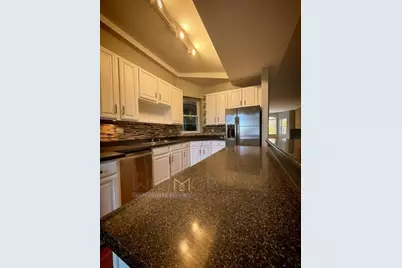 1108 E Marquette Road #207, Chicago, IL 60637 - Photo 4