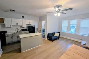 5135 S Blackstone Ave, Chicago, IL 60615 - Photo 2