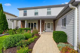 969 E Castlewood Ln, Bartlett, IL 60103 - Photo 4