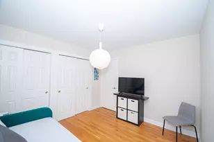 2724 W Berwyn Ave, Chicago, IL 60625 - Photo 18