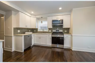 9407 S Indiana Avenue, Chicago, IL 60619 - Photo 6