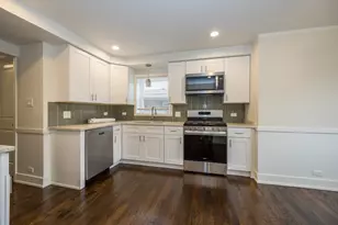 9407 S Indiana Ave, Chicago, IL 60619 - Photo 6