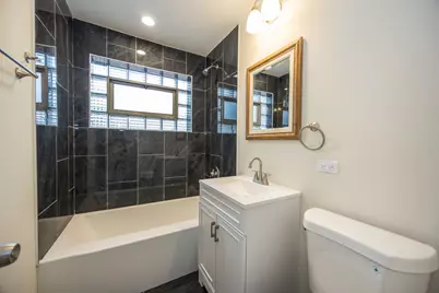 9407 S Indiana Avenue, Chicago, IL 60619 - Photo 12
