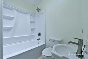 1924 Bethesda Blvd, Zion, IL 60099 - Photo 14