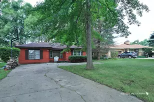 1924 Bethesda Blvd, Zion, IL 60099 - Photo 2