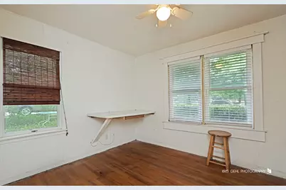 1924 Bethesda Boulevard, Zion, IL 60099 - Photo 10
