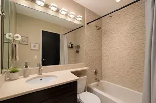 3660 N Lake Shore Dr, Chicago, IL 60613 - Photo 16