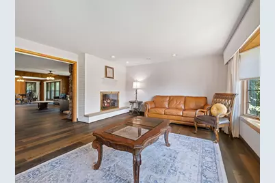 2250 White Oak Drive, Northbrook, IL 60062 - Photo 18