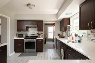 1415 Churchill Rd, Schaumburg, IL 60195 - Photo 8