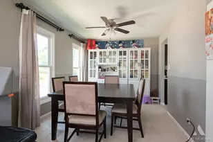 1415 Churchill Rd, Schaumburg, IL 60195 - Photo 6