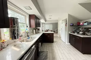 1415 Churchill Rd, Schaumburg, IL 60195 - Photo 12