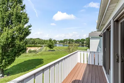 228 Arrowwood Court #B2, Schaumburg, IL 60193 - Photo 4