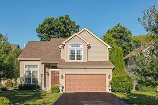 585 Marseilles Cir, Buffalo Grove, IL 60089 - Photo 1