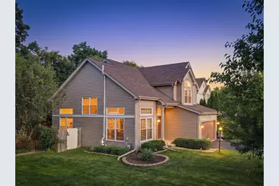 585 Marseilles Circle, Buffalo Grove, IL 60089 - Photo 2